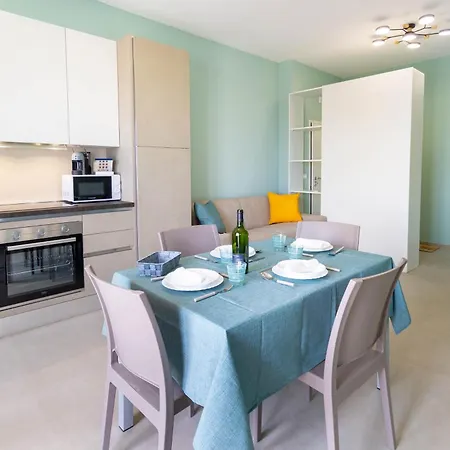 Giami 82a - Casa Al Mare Apartmán *